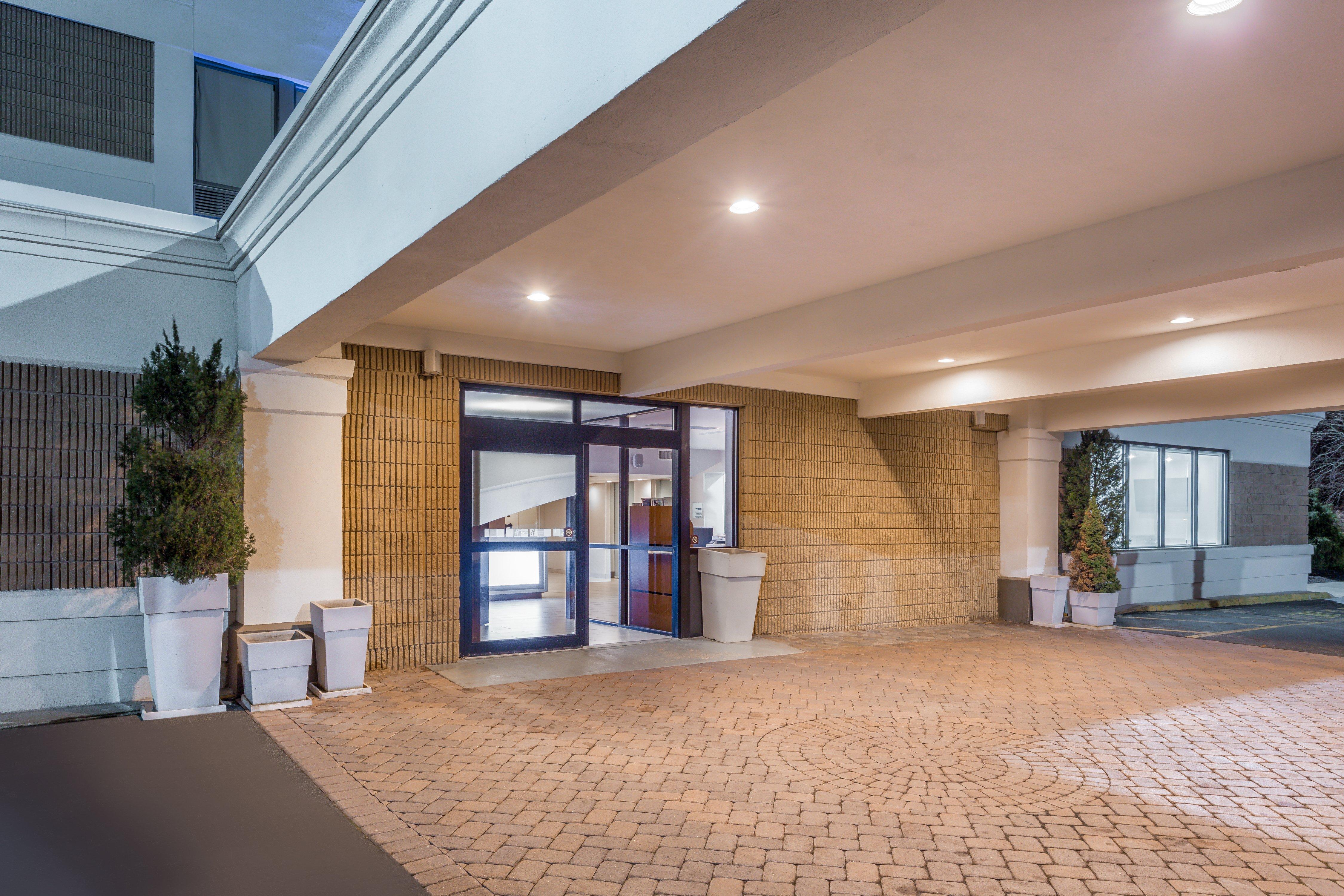 Holiday Inn Express Ramsey Mahwah By Ihg Exterior photo